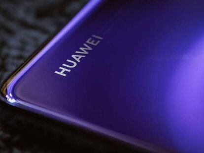 Huawei va por el pastel de Samsung, prepara otro teléfono plegable