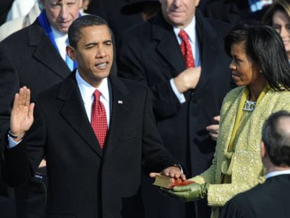 Barack Obama jura en 2009 sobre la biblia usada por Lincoln, una de las dos elegidas por Trump para su inauguraci&oacute;n.