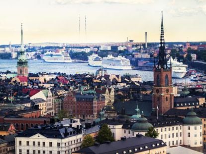 Cruceros en el puerto de Estocolmo, en Suecia.