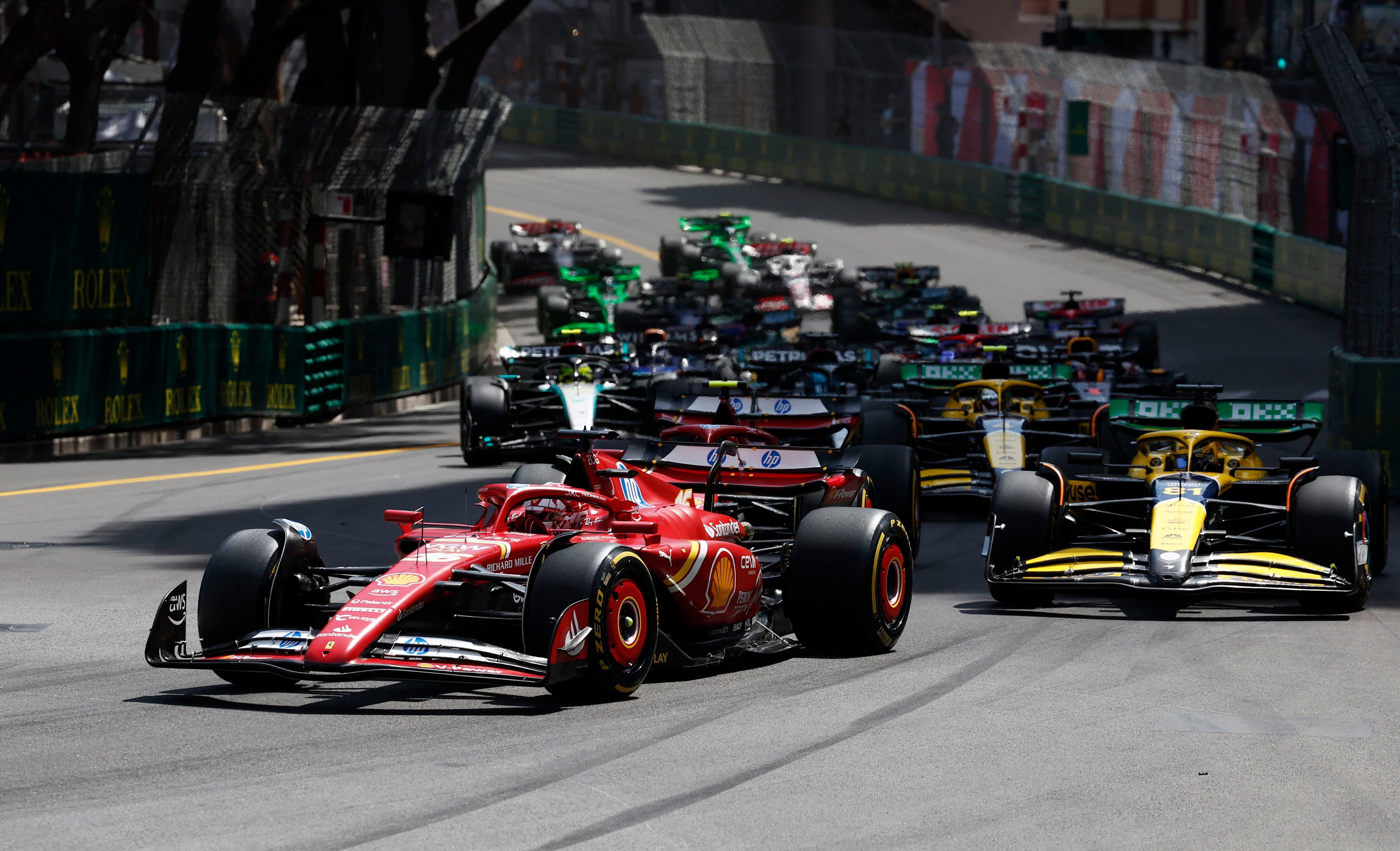 GP de Mónaco, en directo | Bandera roja en la primera vuelta, tras un fuerte accidente entre Magnussen y Pérez