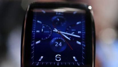 Nuevo reloj inteligente Gear S, de Samsung.
