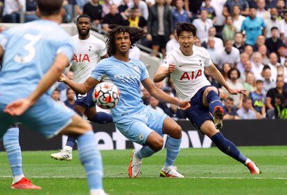 Son marca el gol de la victoria del Tottenham ante el Manchester City en la primera jornada de la Premier League este domingo.