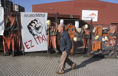 Planta de Arcelor Mittal en Zumárraga (Gipuzkoa), actualmente cerrada tras la decisión de la empresa de parar la actividad.