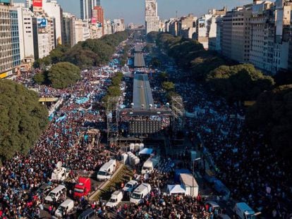 Marcha multitudinaria contra la legalización del aborto, el pasado 4 de agosto en Buenos Aires.