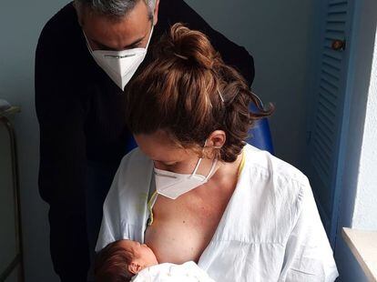 El Hospital de Valme apoya la campaña informativa de la Sociedad de Ginecología sobre embarazo y Covid.