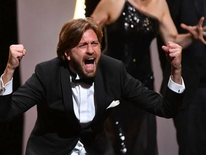 El director sueco Ruben Östlund, tras recoger la Palma de Oro del Festival de Cannes.