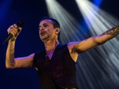 El cantante de Depeche Mode, Dave Gahan, durante su actuación anoche el festival BBK Live.
