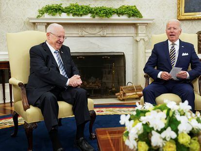 Los presidentes de Israel, Reuven Rivlin, y Estados Unidos, Joe Biden, este lunes en la Casa Blanca.