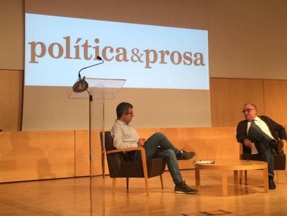 El periodista Rafael Jorba conversa con el escritor Jordi Amat.