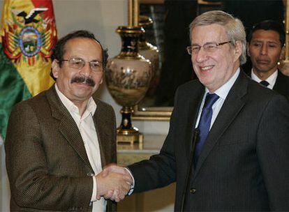 Los viceministros de Exteriores de Bolivia, Hugo Fernández, y de Chile, Alberto Van Klaveren.