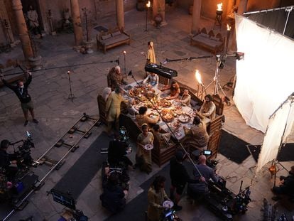 Rodaje de 'La casa del dragón' en el interior del castillo de La Calahorra (Granada).