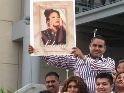 Fans de Selena, en un homenaje en Texas en 2005.