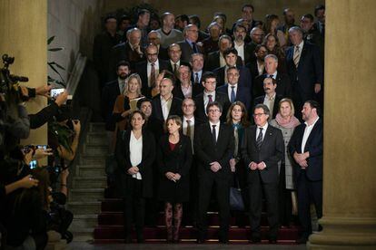 Ada Colau, Carme Forcadell, Carles Puigdemont, Artur Mas y Oriol Junqueras.