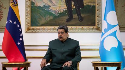El presidente de Venezuela, Nicolás Maduro, se reúne con el secretario general de la Organización de Países Exportadores de Petróleo (OPEP), Haitham Al Ghais (fuera de cuadro), hace una semana en el Palacio de Miraflores en Caracas (Venezuela).