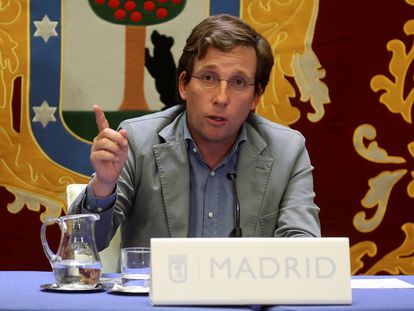 El alcalde de Madrid, José Luis Martínez-Almeida, durante la rueda de prensa que ha ofrecido este viernes.
