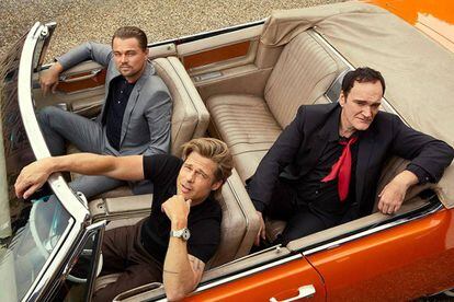 Leonardo DiCaprio, Brad Pitt y Quentin Tarantino, en una fotografía de promoción de 'Érase una vez en... Hollywood'.