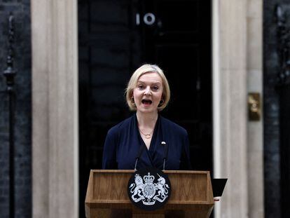 Liz Truss anuncia su dimisión como primera ministra del Reino Unido el pasado 20 de octubre.