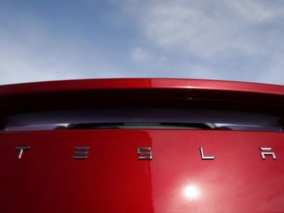 Tesla Model 3: esta nueva función permite sacarlo del garaje con el móvil