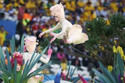 Participantes en la ceremonia de apertura.