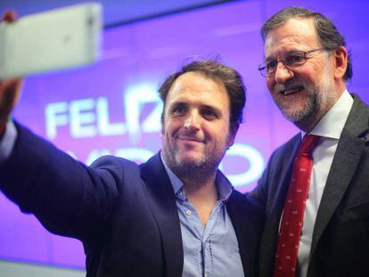 José Antonio Ramos, en un 'selfie', junto al expresidente Mariano Rajoy.