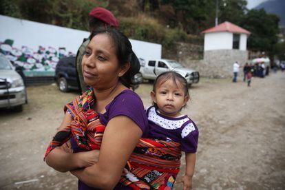 Una mujer ind&iacute;gena en Tzununa (Guatemala).