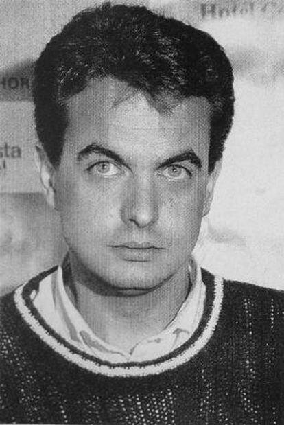 José Luis Rodríguez Zapatero, que tenía 20 años, estudiaba esa tarde para un examen parcial de Hacienda Pública.