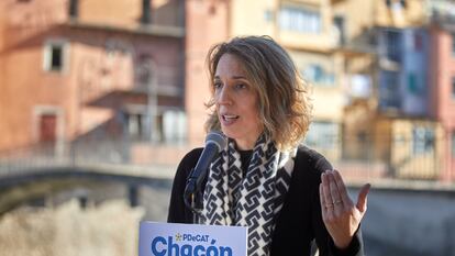 La candidata del PDeCAT en las elecciones catalanas, Àngels Chacón, en un acto en Girona.