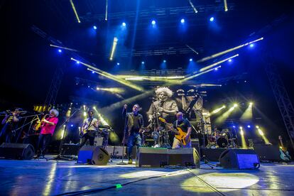 Los Fabulosos Cadillacs durante un concierto en Tijuana (México), el 15 de octubre.