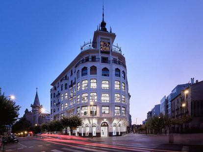 Fachada de la nueva tienda de Zara en Pamplona en una imagen facilitada por Inditex.
