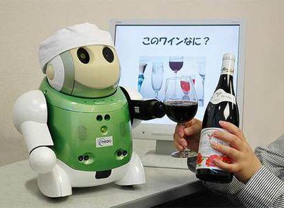 Científicos japoneses crean un robot que es capaz de distinguir una decena de tipos de vino a través de un sistema de infrarrojos