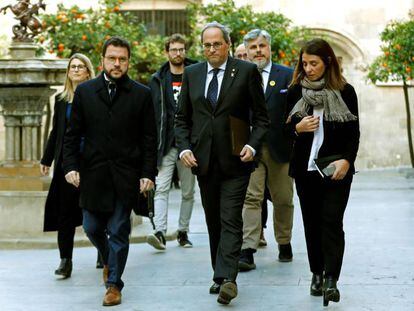 Desde la izquierda: El vicepresidente de la Generalitat, Pere Aragonès; el presidente Quim Torra y la portavoz Meritxell Budó, el 15 de enero en el Palau de la Generalitat.