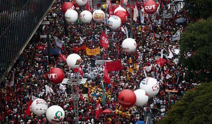 Manifestación contra la reforma de las pensiones en Río de Janeiro.