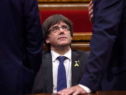 Carles Puigdemont, en el Parlament de Catalu&ntilde;a. 