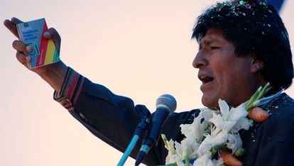 El presidente de Bolivia inicia su gran marcha de defensa de la Constitución hacia la Paz.