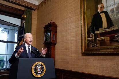 El presidente de EE UU, Joe Biden, informa desde la Casa Blanca sobre la retirada de tropas que aún permanecen en Afganistán, este miércoles.