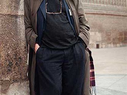 El físico Roger Penrose fotografiado en Zaragoza, en 2000.