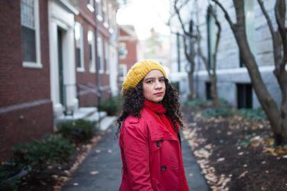 La poetisa colombiana María Gómez Lara