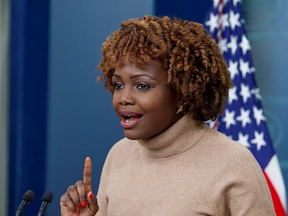 Karine Jean-Pierre, portavoz de la Casa Blanca, durante la rueda de prensa de este jueves.