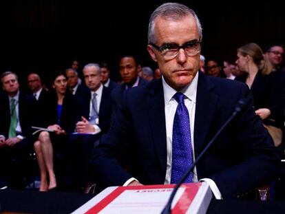 El exdirector del FBI Andrew McCabe en el Capitolio.