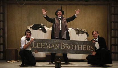 De izquierda a derecha, Leo Rivera, Litus y Pepe Lorente, en un ensayo de Lehman Brothers.