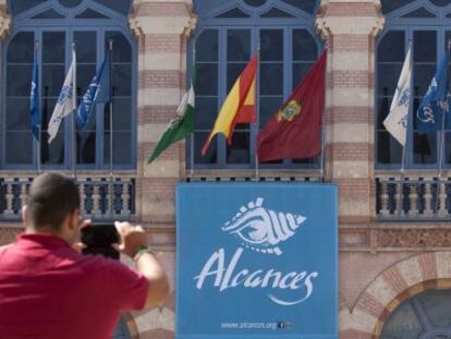 Cartel del festival Alcances, en el Teatro Falla de C&aacute;diz.