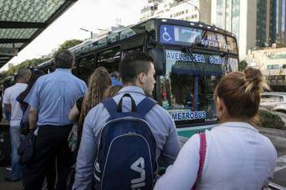 El precio del transporte público en Buenos Aires se duplicó.