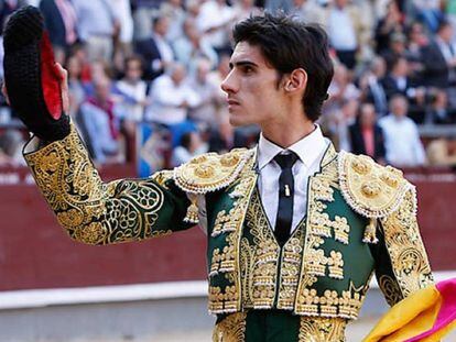 Víctor Barrio, en una de sus actuaciones en la plaza de Las Ventas.
