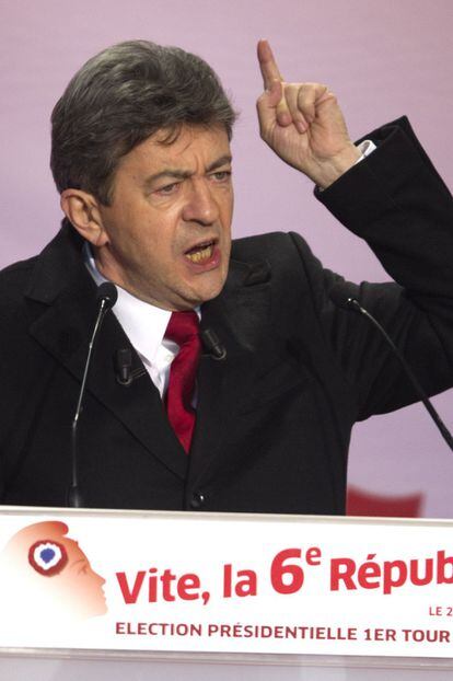 Jean-Luc Mélenchon, candidato por el Frente de Izquierda, ha pedido a sus votantes el apoyo a Hollande para frenar el "sarkozysmo" y la extrema derecha.