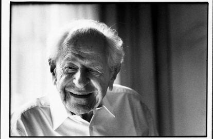 El filósofo austriaco Karl Popper, en 1990 en Barcelona.