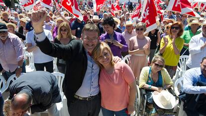 Valenciano junto al barón territorial socialista Ximo Puig.