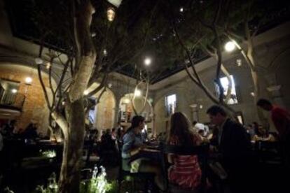 Patio del restaurante Azul Histórico.