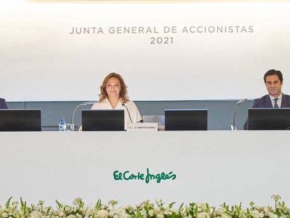 Víctor del Pozo, consejero delegado; Marta Álvarez, presidenta; José Ramón de Hoces, consejero secretario de El Corte Inglés.