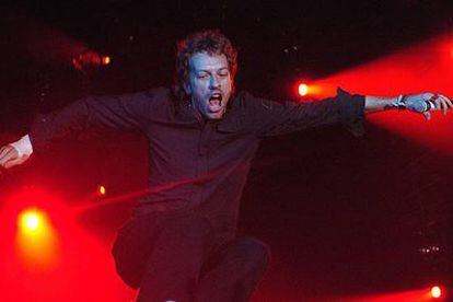 Chris Martin, durante el concierto de Coldplay el domingo en el Palau Sant Jordi de Barcelona.