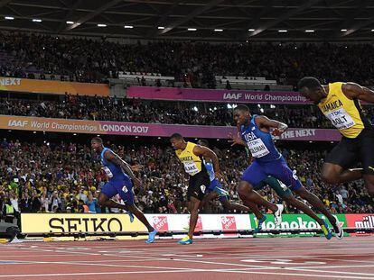 Final de la carrera de 100 metros.